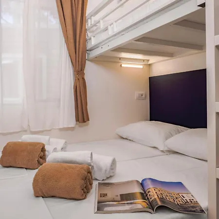 Hotiday 3* Viareggio